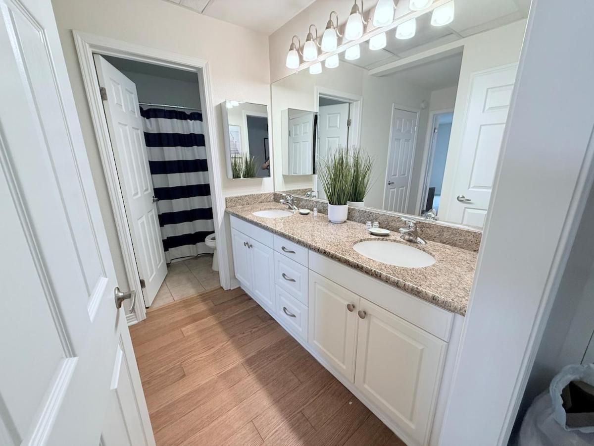 Apartment Oceanfront Bliss, & Marina Views, Roomy 1br