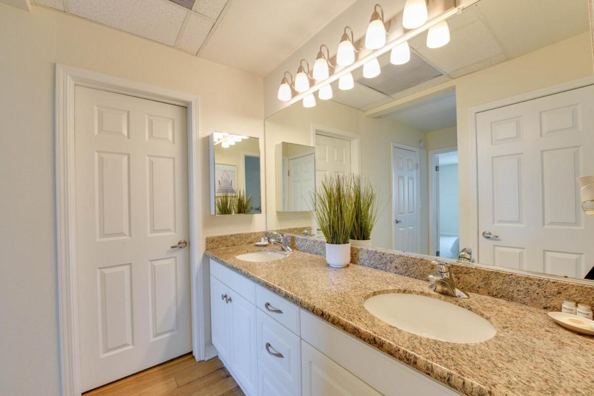 Apartamento Oceanfront Bliss, & Marina Views, Roomy 1br