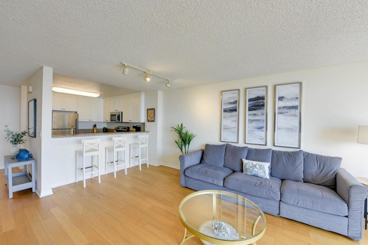 Apartamento Oceanfront Bliss, & Marina Views, Roomy 1br *